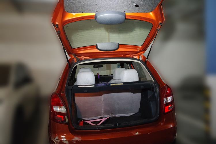 Used Skoda Fabia 2011 1.4L Automatic Crystal Edition Trunk