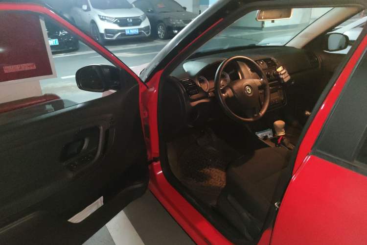 Used Skoda Fabia 2011 1.6L Automatic Cool Black Edition Driver Seat