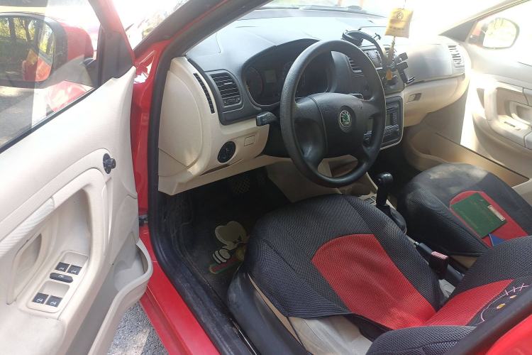 Used Skoda Fabia 2011 1.4L Automatic Crystal Edition Driver Seat