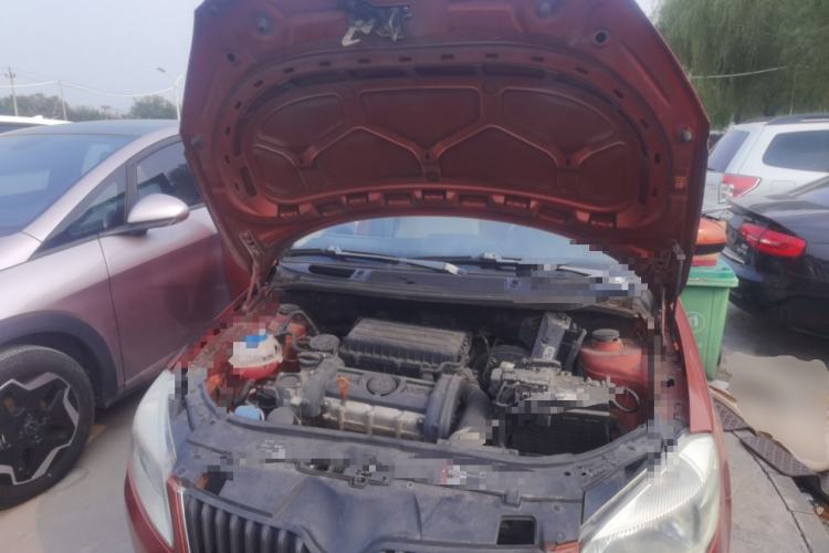 Used Skoda Fabia 2011 1.4L Automatic Crystal Edition Engine Bay