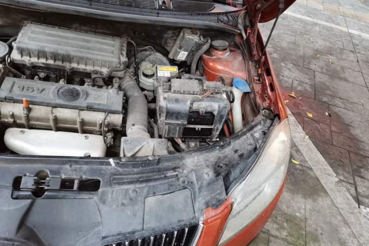 Used Skoda Fabia 2011 1.4L Manual Crystal Edition Engine Bay Left