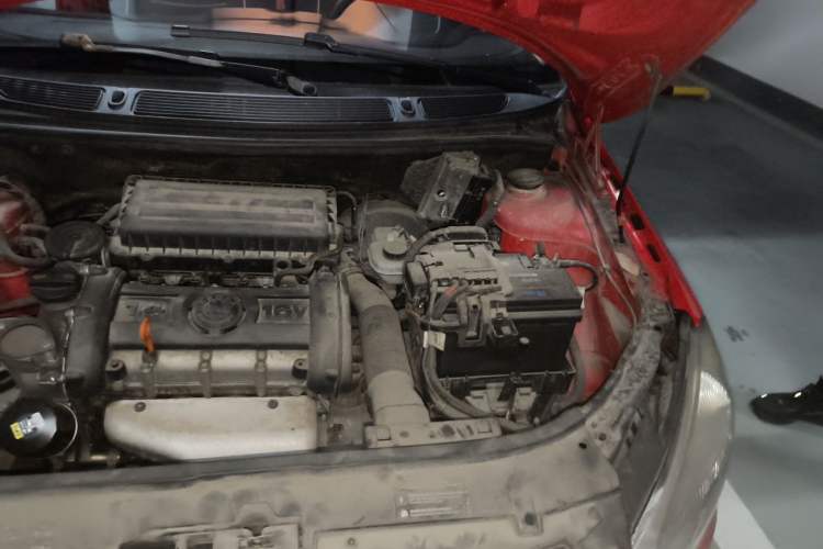 Used Skoda Fabia 2011 1.4L Automatic Crystal Edition Engine Bay Left