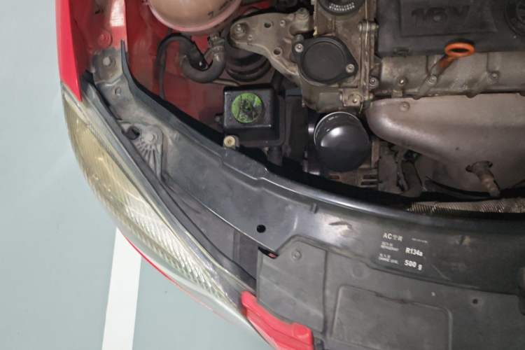 Used Skoda Fabia 2011 1.6L Automatic Cool Black Edition Engine Bay Right