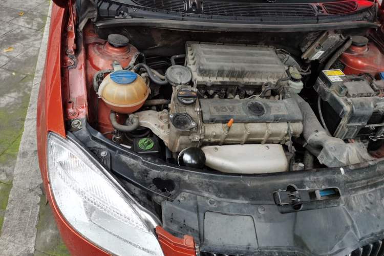 Used Skoda Fabia 2011 1.4L Manual Crystal Edition Engine Bay Right