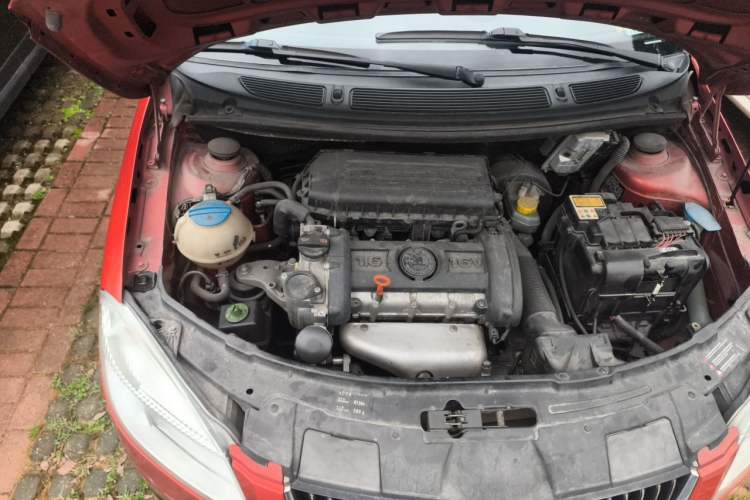 Used Skoda Fabia 2011 1.6L Automatic Crystal Edition Engine Bay Right