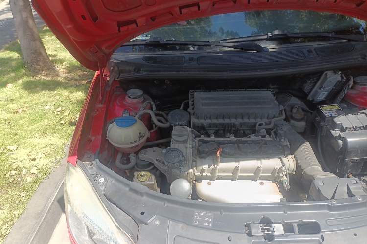 Used Skoda Fabia 2011 1.4L Automatic Crystal Edition Engine Bay Right