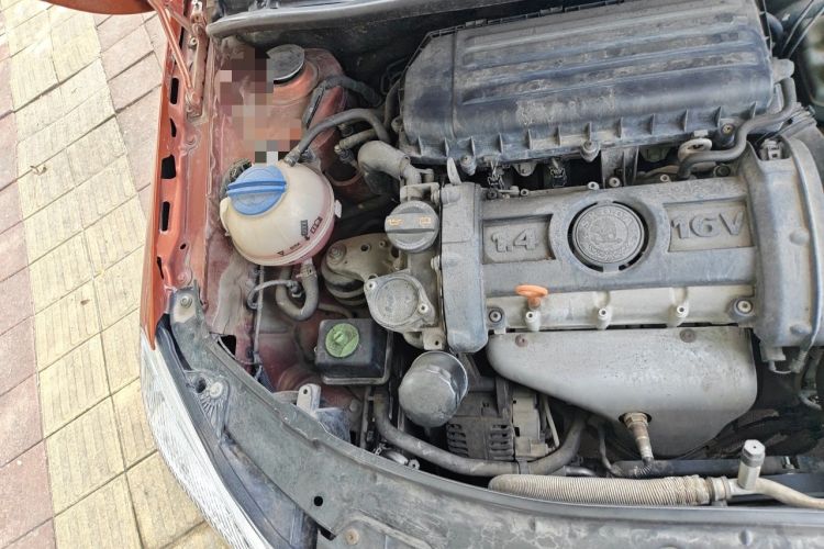 Used Skoda Fabia 2011 1.4L Manual Crystal Edition Engine Bay Right
