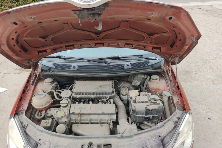 Used Skoda Fabia 2011 1.4L Manual Crystal Edition Engine Bay