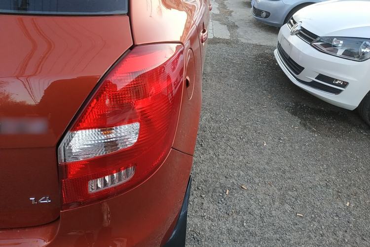 Used Skoda Fabia 2011 1.4L Automatic Crystal Edition Exterior 2