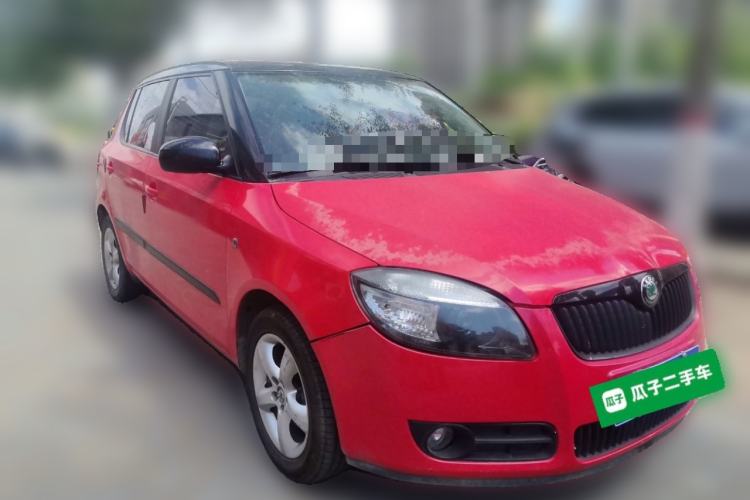 Used Skoda Fabia 2011 1.6L Manual Cool Black Edition Front Right 45 Deg