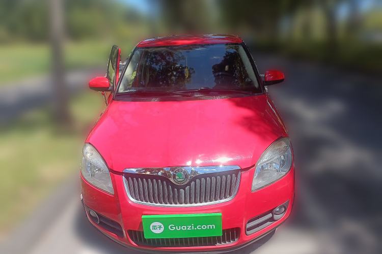 Used Skoda Fabia 2011 1.4L Automatic Crystal Edition Front