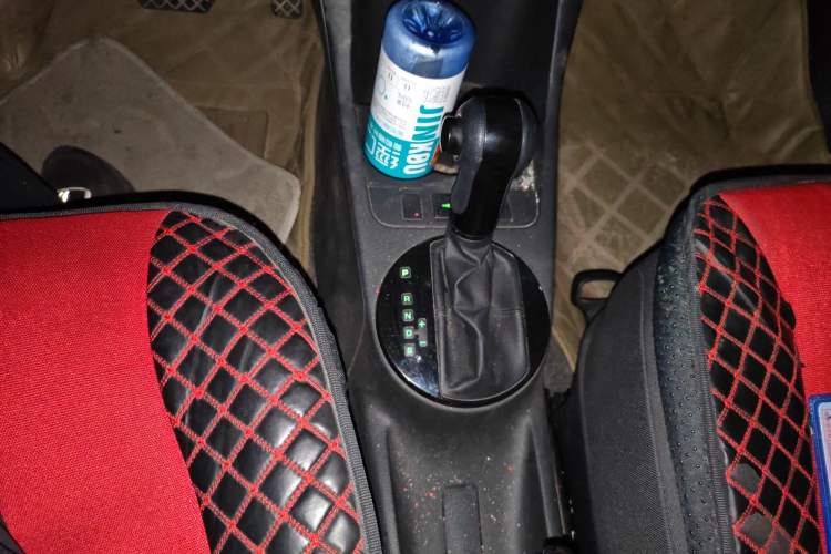 Used Skoda Fabia 2011 1.6L Automatic Cool Black Edition Gear Lever