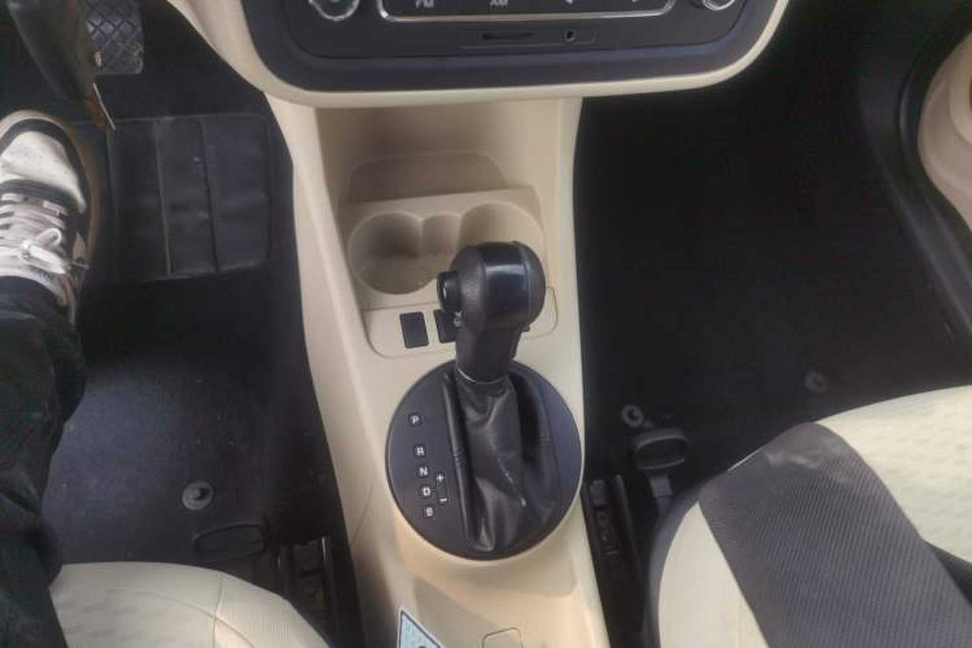 Used Skoda Fabia 2011 1.4L Automatic Crystal Edition Gear Lever