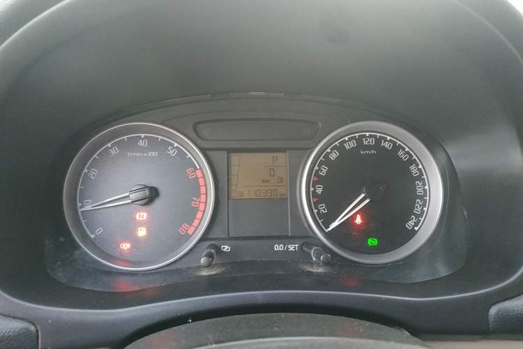 Used Skoda Fabia 2011 1.4L Automatic Crystal Edition Instrument Cluster