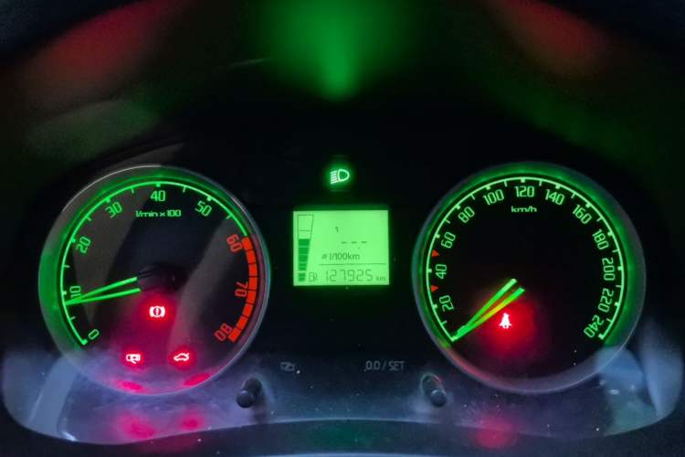 Used Skoda Fabia 2011 1.6L Manual Cool Black Edition Instrument Cluster