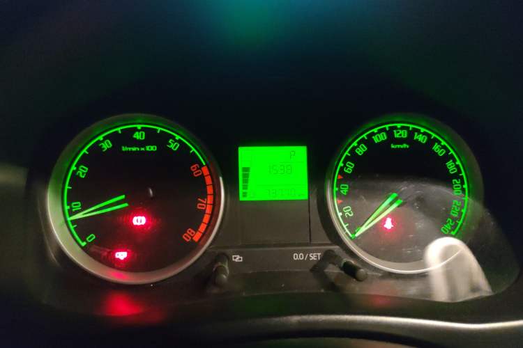 Used Skoda Fabia 2011 1.6L Automatic Cool Black Edition Instrument Cluster