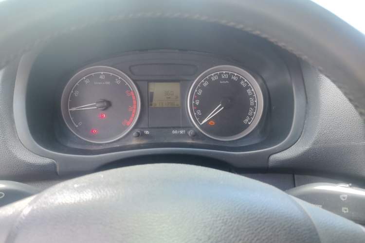 Used Skoda Fabia 2011 1.6L Manual Cool Black Edition Instrument Cluster