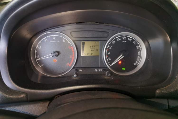 Used Skoda Fabia 2011 1.6L Automatic Crystal Edition Instrument Cluster