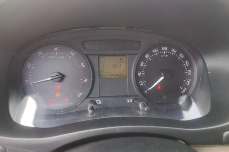 Used Skoda Fabia 2011 1.4L Automatic Crystal Edition Instrument Cluster