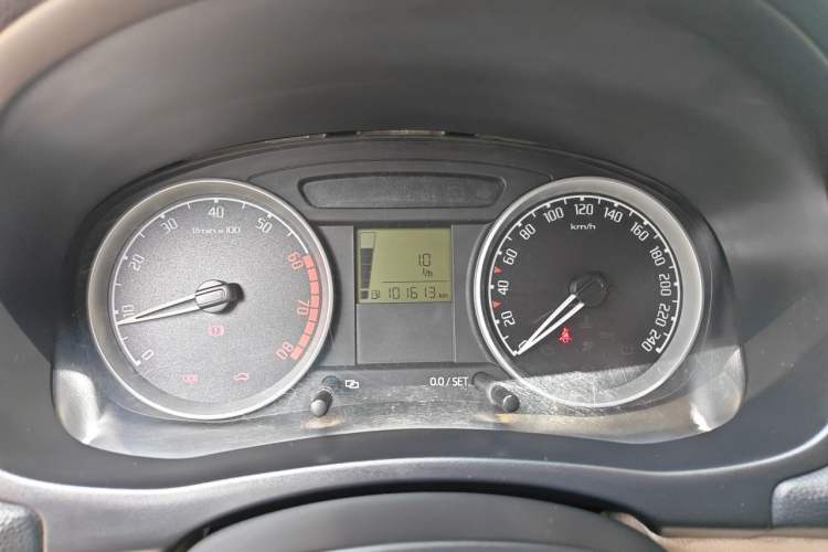 Used Skoda Fabia 2011 1.4L Manual Crystal Edition Instrument Cluster