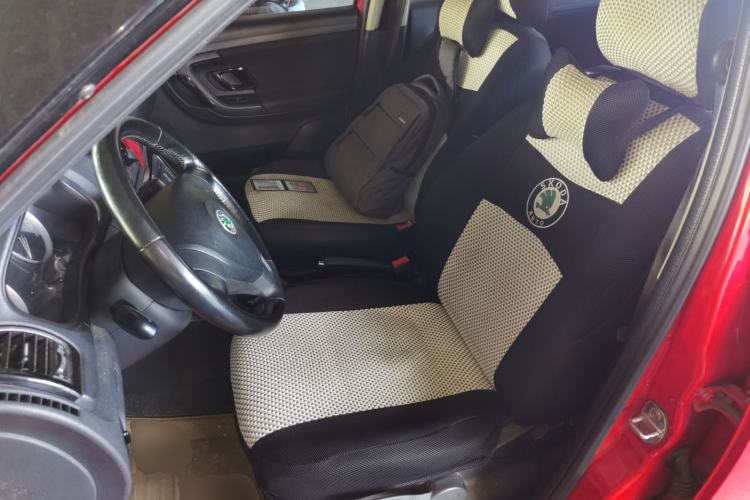 Used Skoda Fabia 2011 1.6L Automatic Crystal Edition Left Front Seat