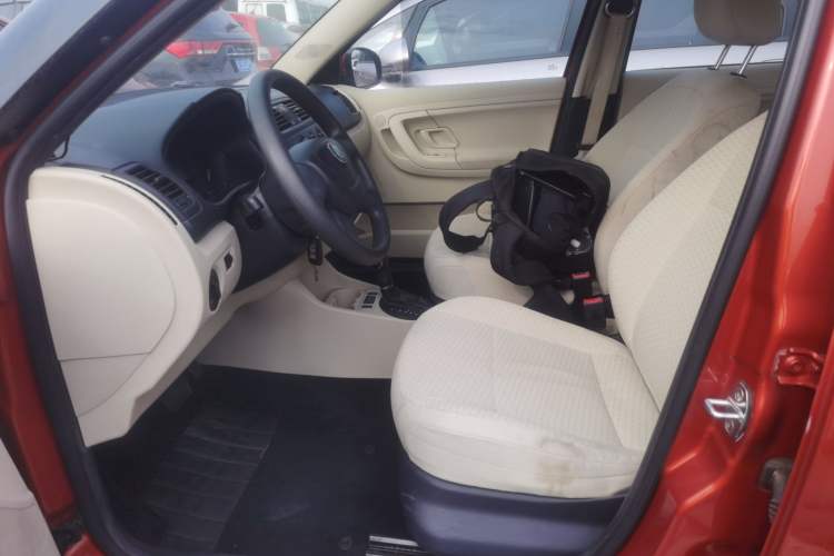 Used Skoda Fabia 2011 1.4L Automatic Crystal Edition Left Front Seat