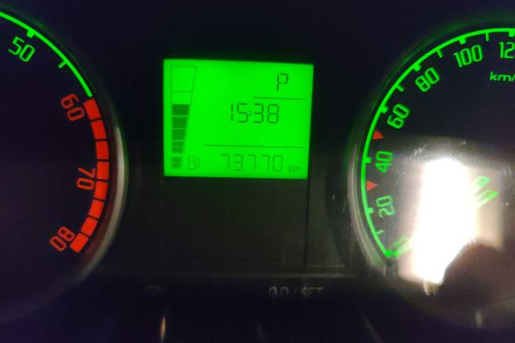 Used Skoda Fabia 2011 1.6L Automatic Cool Black Edition Odometer Close Up
