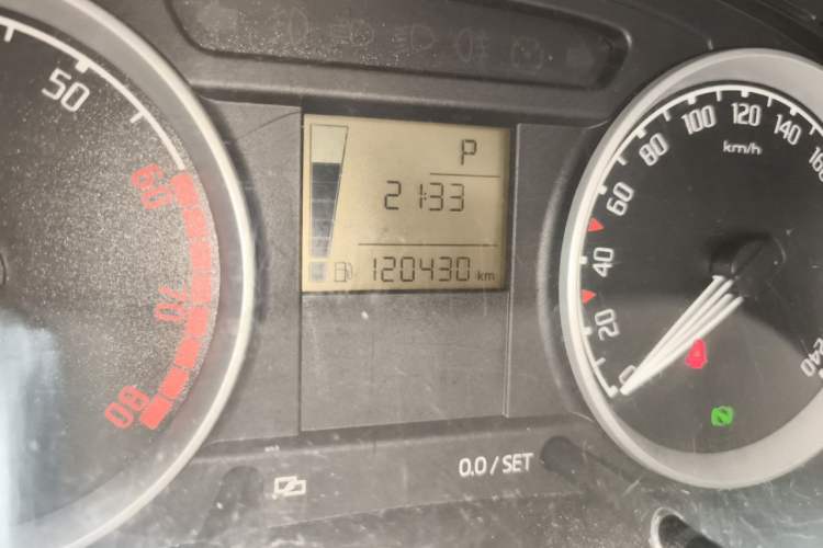 Used Skoda Fabia 2011 1.6L Automatic Crystal Edition Odometer Close Up