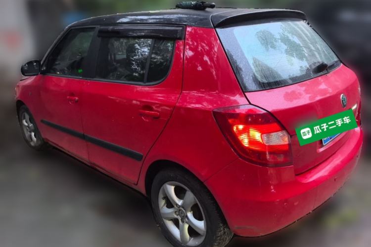 Used Skoda Fabia 2011 1.6L Manual Cool Black Edition Rear Left 45 Deg
