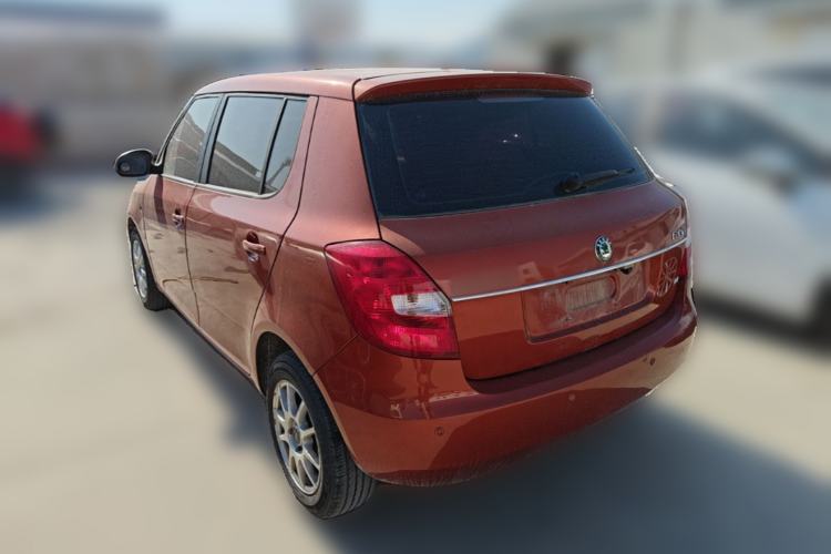 Used Skoda Fabia 2011 1.4L Manual Crystal Edition Rear Left 45 Deg