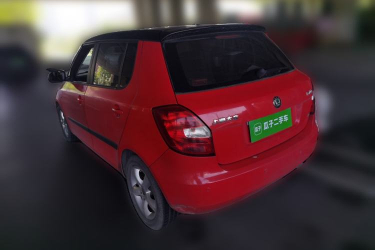 Used Skoda Fabia 2011 1.6L Automatic Crystal Edition Rear Left 45 Deg
