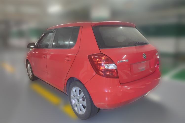 Used Skoda Fabia 2011 1.4L Automatic Crystal Edition Rear Left 45 Deg