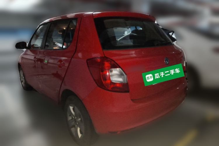 Used Skoda Fabia 2011 1.4L Automatic Crystal Edition Rear Left 45 Deg