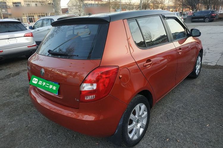 Used Skoda Fabia 2011 1.4L Automatic Crystal Edition Rear Right 45 Deg