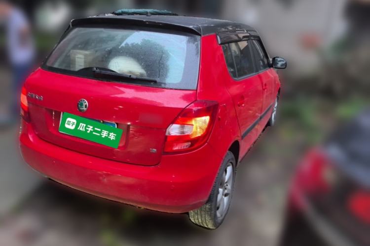 Used Skoda Fabia 2011 1.6L Manual Cool Black Edition Rear Right 45 Deg