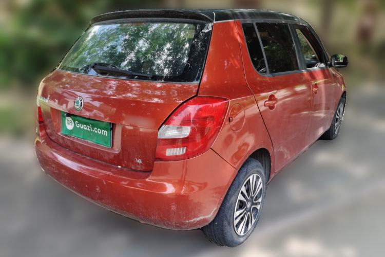 Used Skoda Fabia 2011 1.4L Automatic Crystal Edition Rear Right 45 Deg
