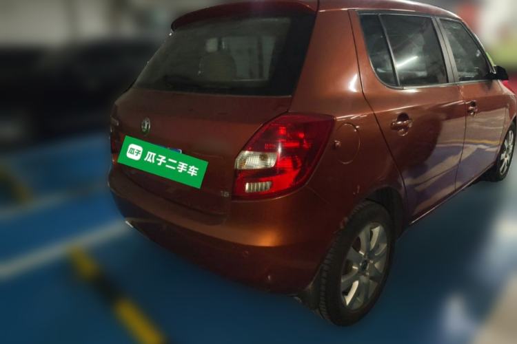 Used Skoda Fabia 2011 1.6L Automatic Crystal Edition Rear Right 45 Deg