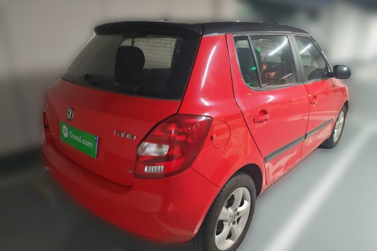 Used Skoda Fabia 2011 1.6L Automatic Cool Black Edition Rear Right 45 Deg