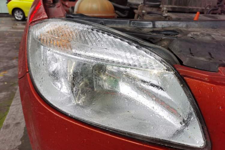 Used Skoda Fabia 2011 1.4L Manual Crystal Edition Right Front Headlight