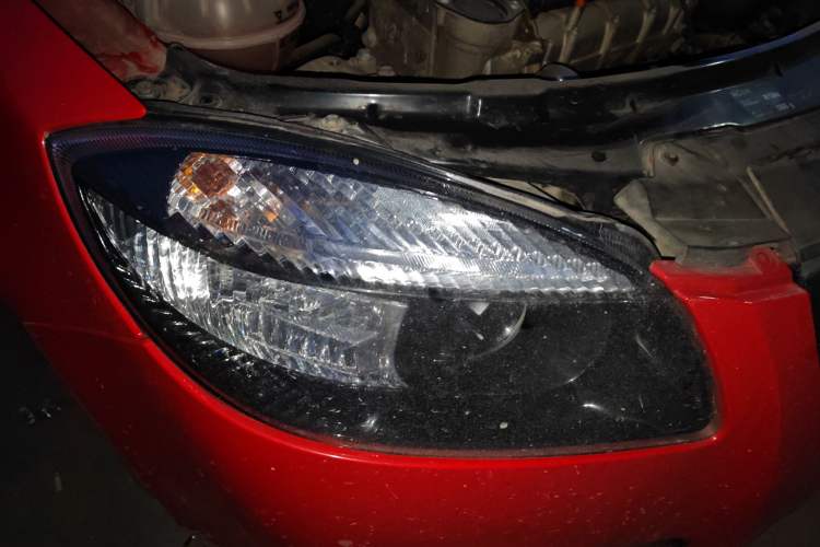 Used Skoda Fabia 2011 1.6L Automatic Cool Black Edition Right Front Headlight
