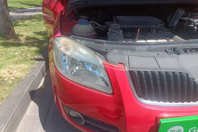 Used Skoda Fabia 2011 1.4L Automatic Crystal Edition Right Front Headlight