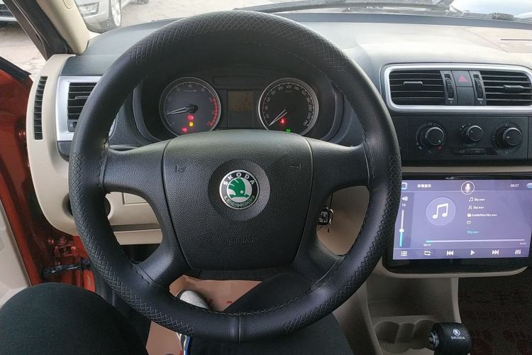 Used Skoda Fabia 2011 1.4L Automatic Crystal Edition Steering Wheel