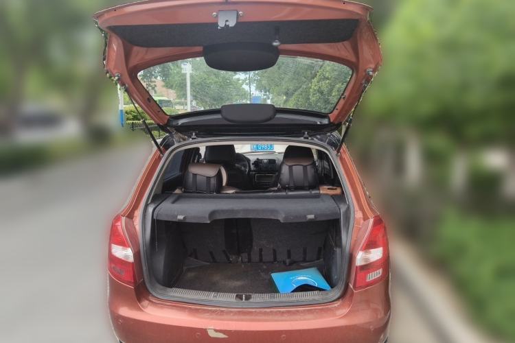 Used Skoda Fabia 2011 1.6L Manual Cool Black Edition Trunk