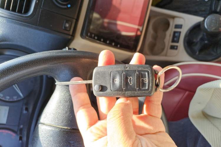 Used Skoda Fabia 2011 1.4L Manual Crystal Edition Vehicle Key