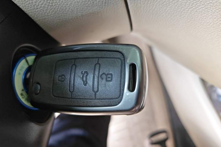 Used Skoda Fabia 2011 1.4L Manual Crystal Edition Vehicle Key
