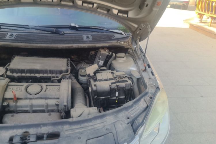 Used Skoda Fabia 2011 1.4L Automatic Crystal Edition Engine Bay Left