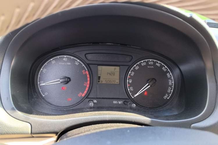 Used Skoda Fabia 2011 1.4L Automatic Crystal Edition Instrument Cluster