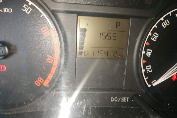 Used Skoda Fabia 2011 1.4L Automatic Crystal Edition Odometer Close Up