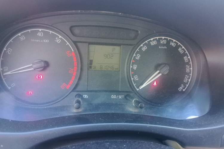 Used Skoda Fabia 2011 1.4L Automatic Crystal Edition Odometer Close Up
