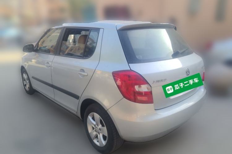 Used Skoda Fabia 2011 1.4L Automatic Crystal Edition Rear Left 45 Deg
